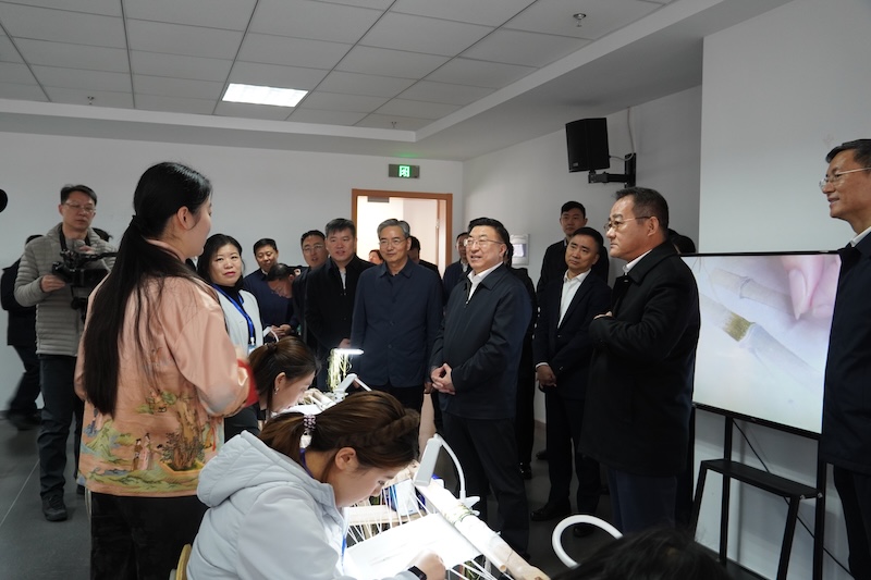 fib6ds2kafe1k6kh2v9a4i6bn94.jpg 3.jpg