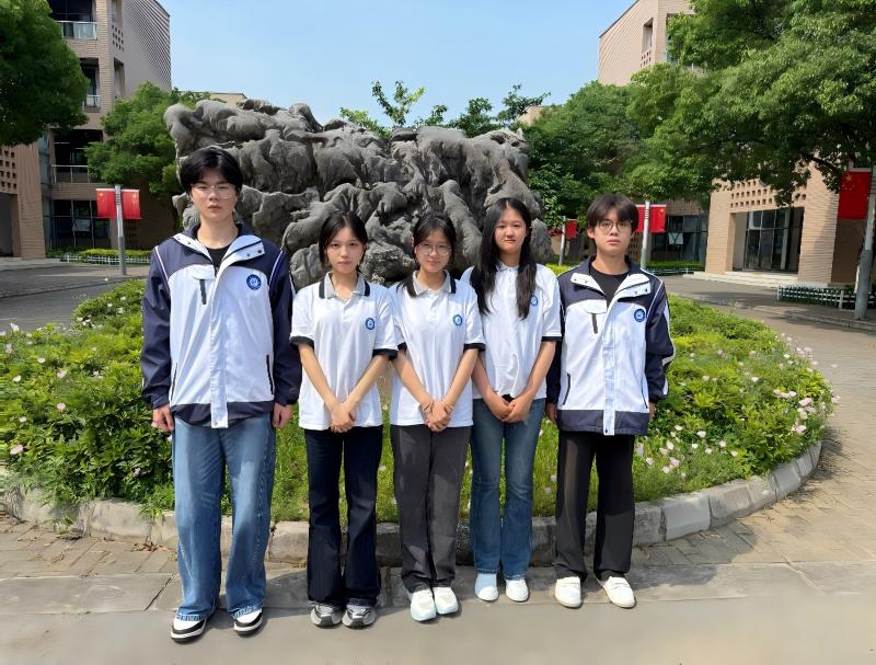 参赛学生合影(1).jpg