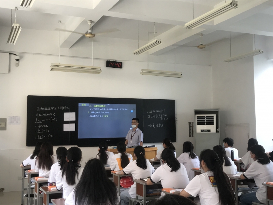 1592440524892605.jpg 公开课现场.jpg