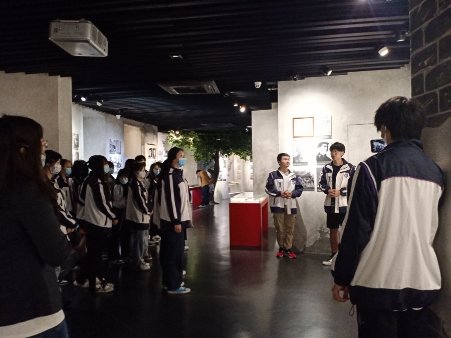 1622080526564930.png 1、学生讲述刘飞的子弹“故事.png