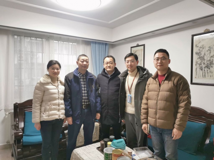 1643539512308798.jpg 曹亮副院长看望方旭.jpg