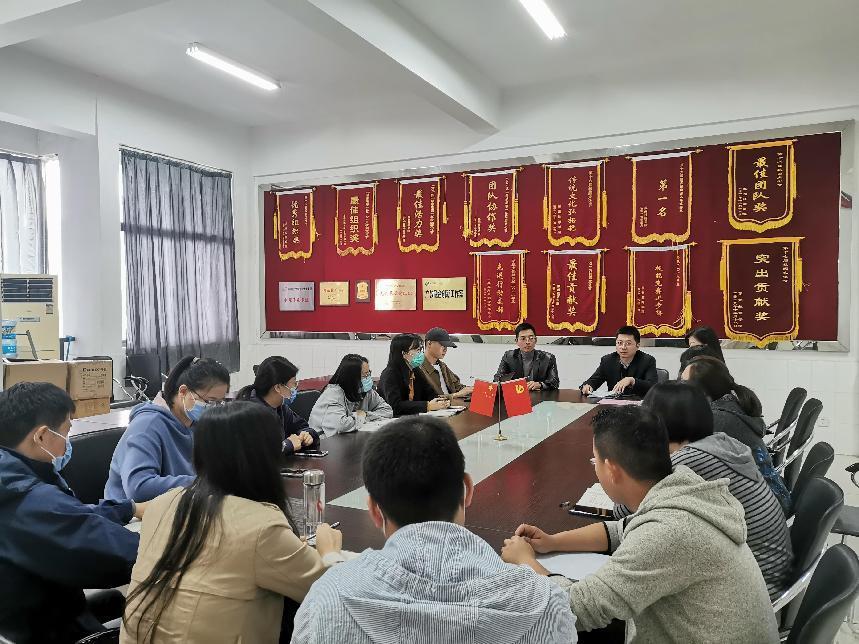 1665743383460123.jpg 青蓝结对会.jpg