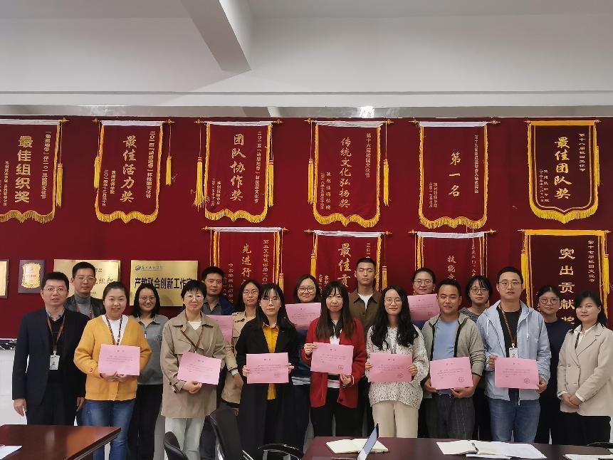 1665743398347264.jpg 结对指导教师展示聘书.jpg