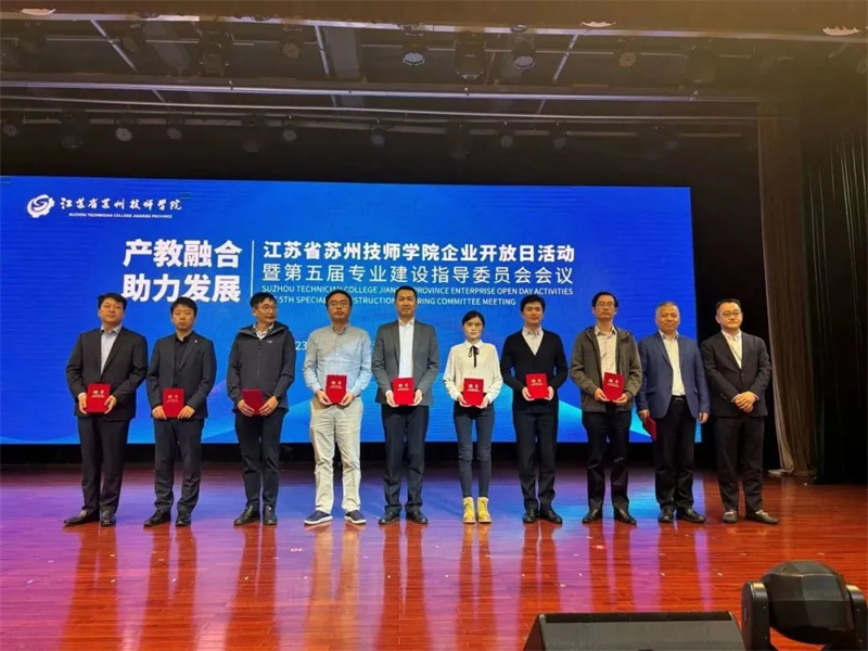 1699778298212374.jpg 640 (13).jpg