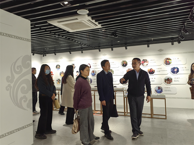 1701397003457556.jpg 3.jpg