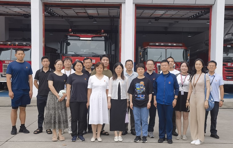 fhruitk92f7lo1parvhmp9kvgh2.jpg 合影.jpg