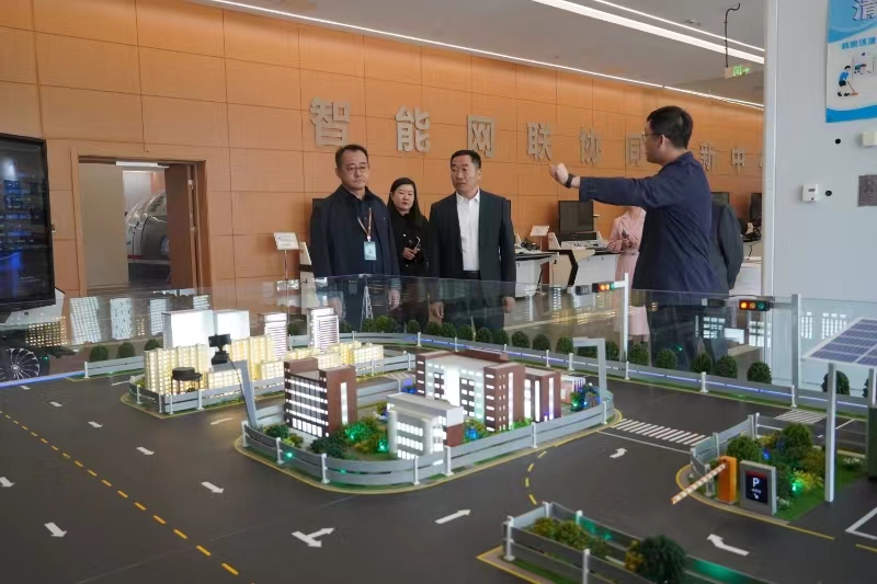 kkab8pgp902beb8215qvidv64k1.jpg 830960416d4a3563a46772224025045.jpg