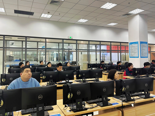 t2jlcij0riashgeidhomsiu76s7.jpg 02高丽听课照片.jpg