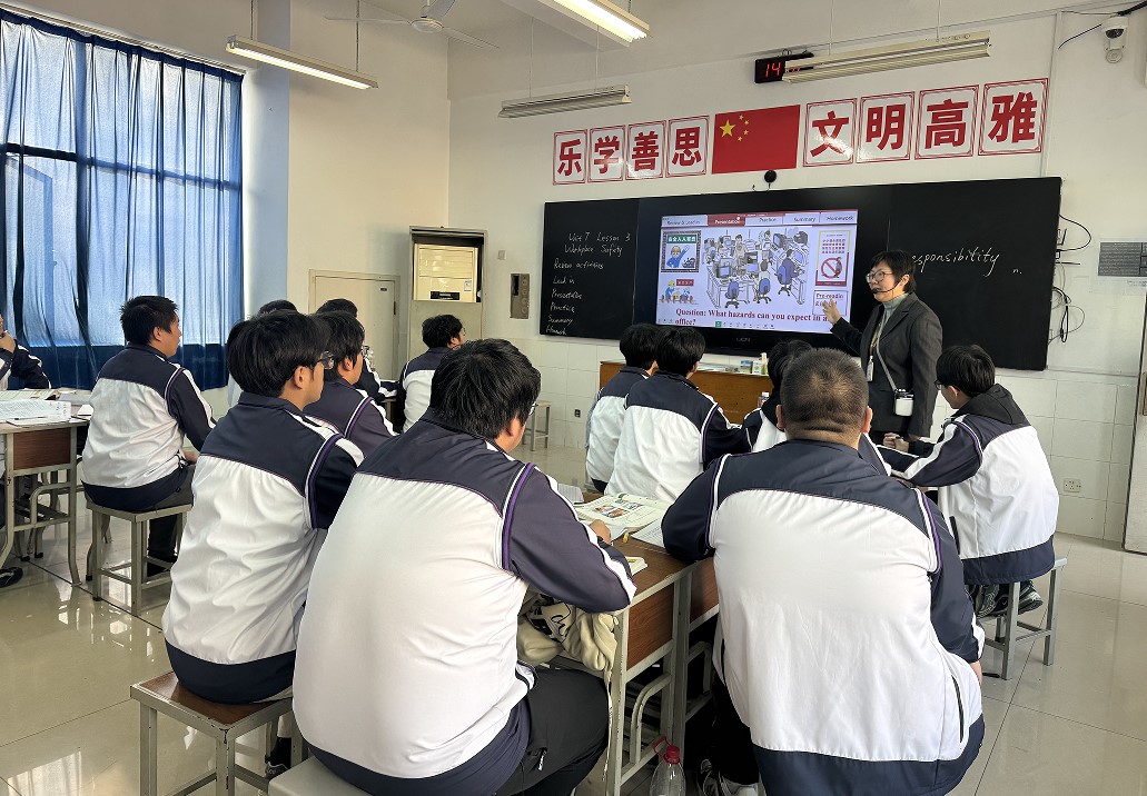 8iat2iit3i5odmrkd4e4u8nqhd4.jpg 2.jpg